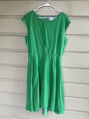 Liz Baker Green Fit & Flare Dress | Classic A-Line Midi
